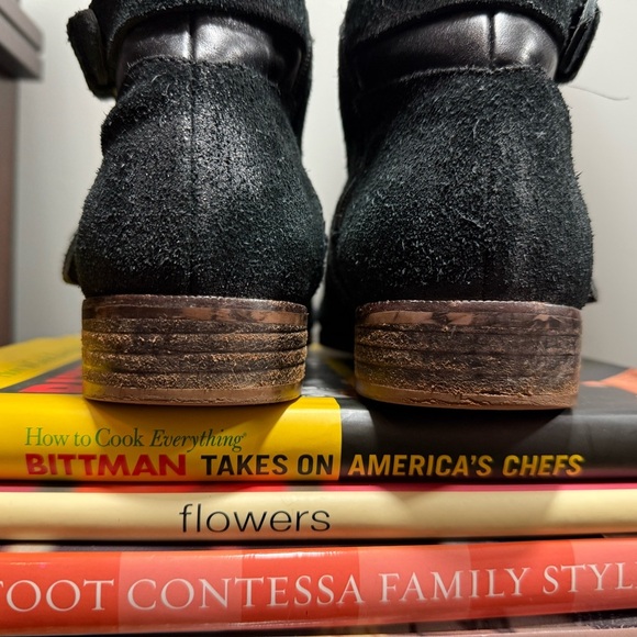 UGG Black Heeled Boots Sleek and Stylish - Picture 12 of 15